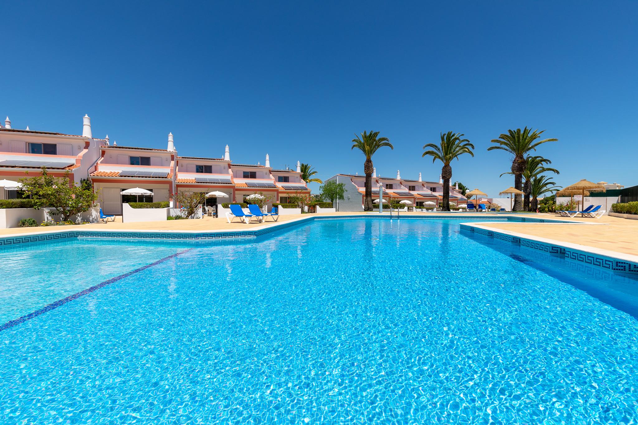 Holiday park Moradias Joinal 3*