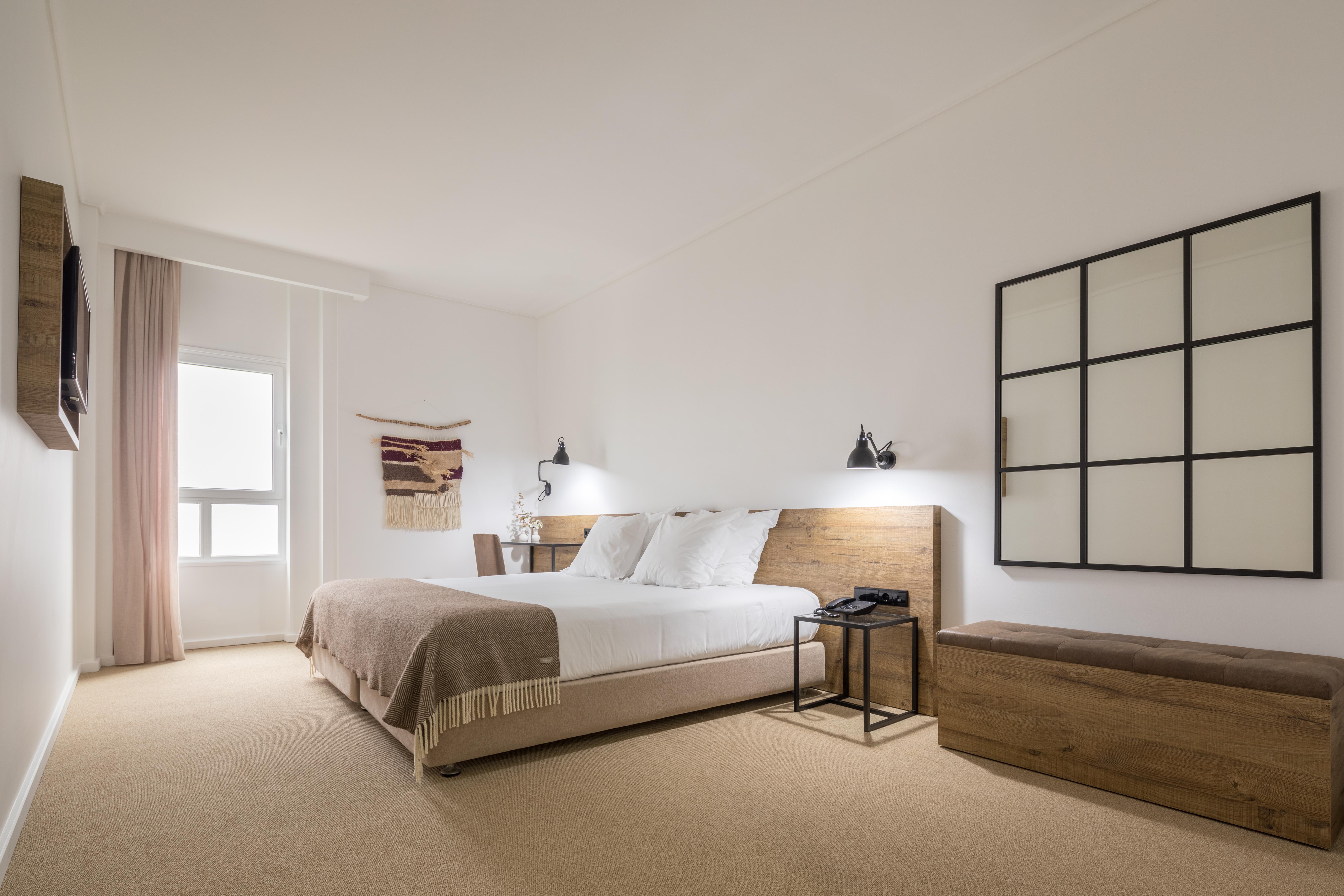 & Life Hotel 4*