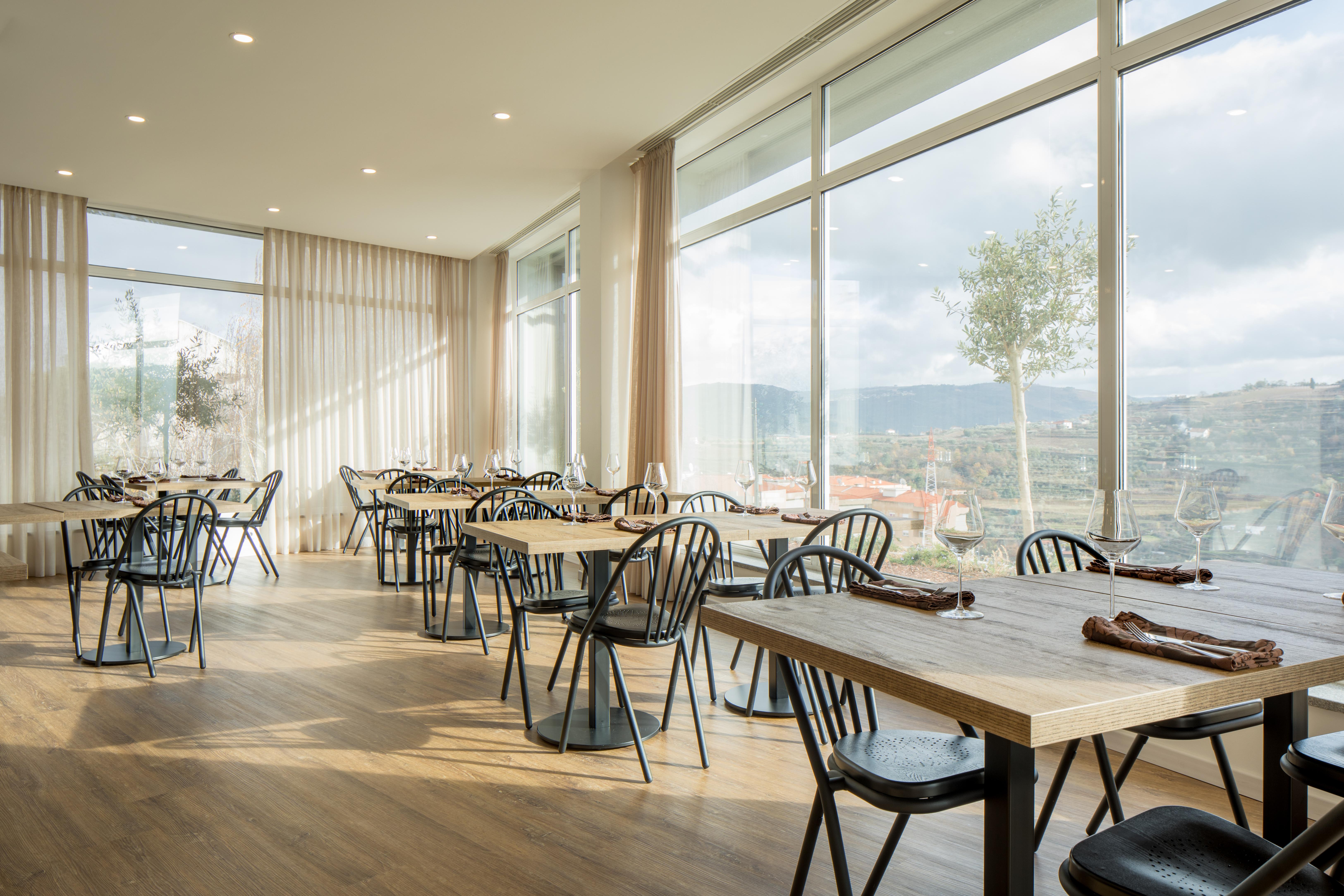 & Life 4* Lamego
