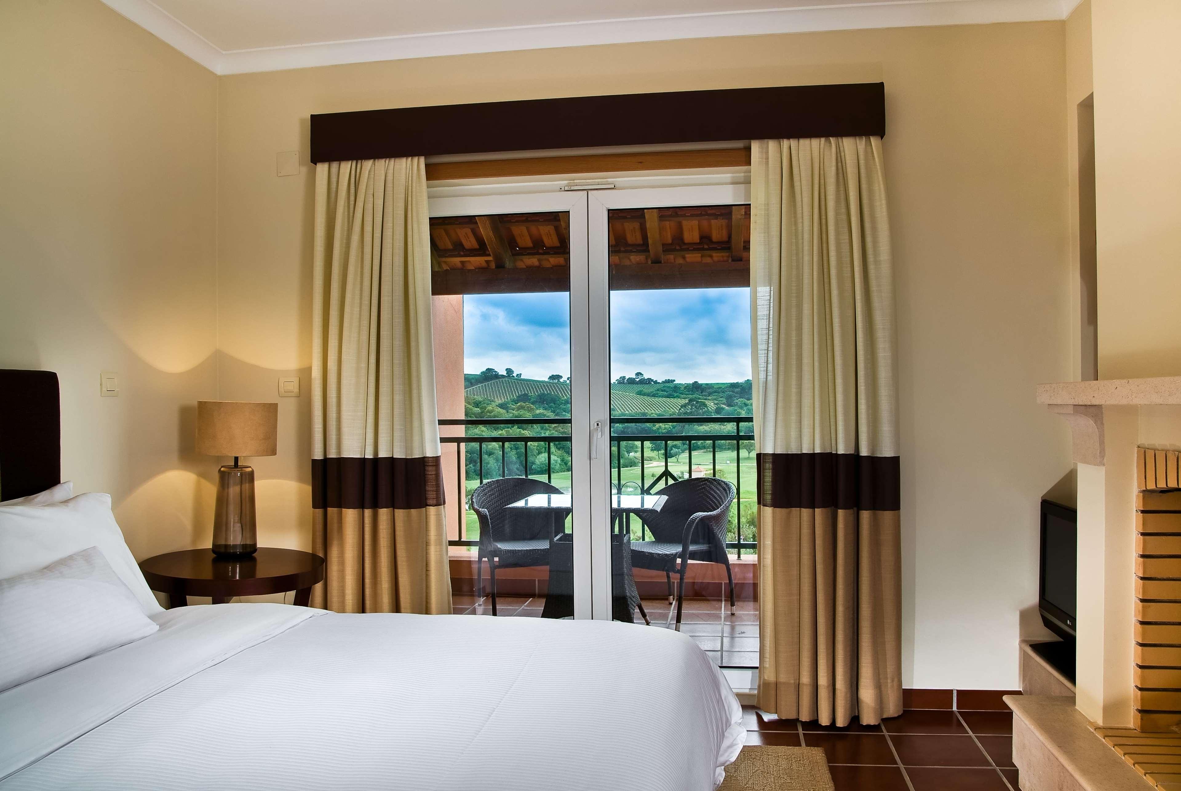 Resort Dolce Camporeal Lisboa 5*