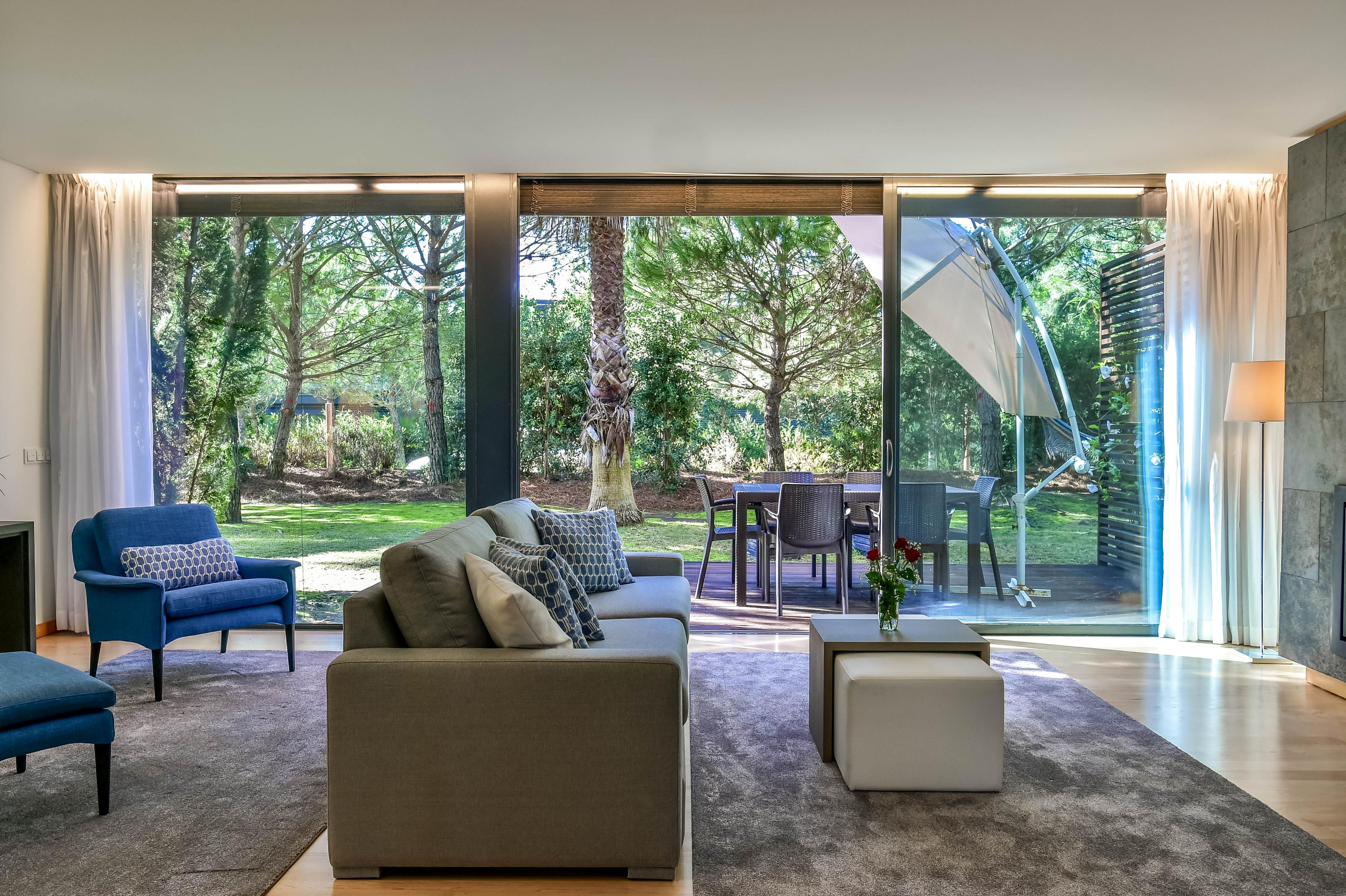 Aparthotel By The Editory - 4*