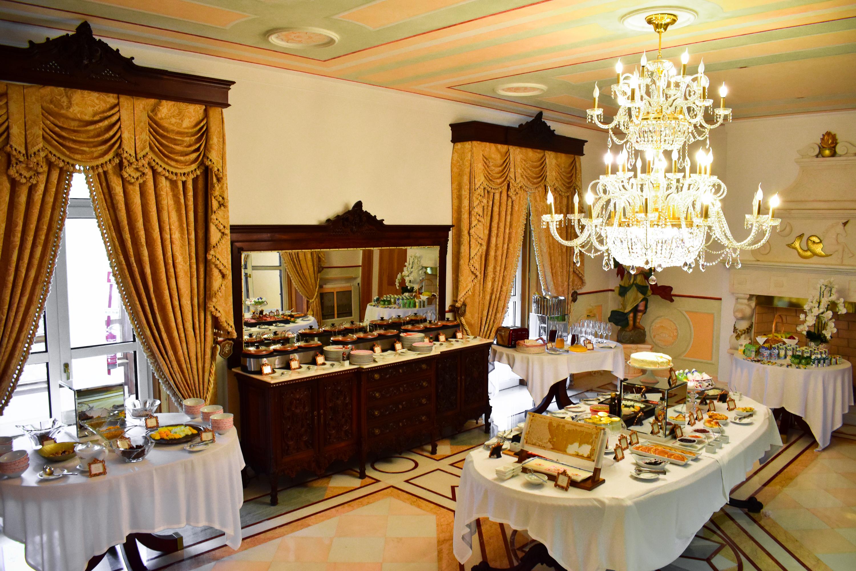 Guest house Marmoris Palace