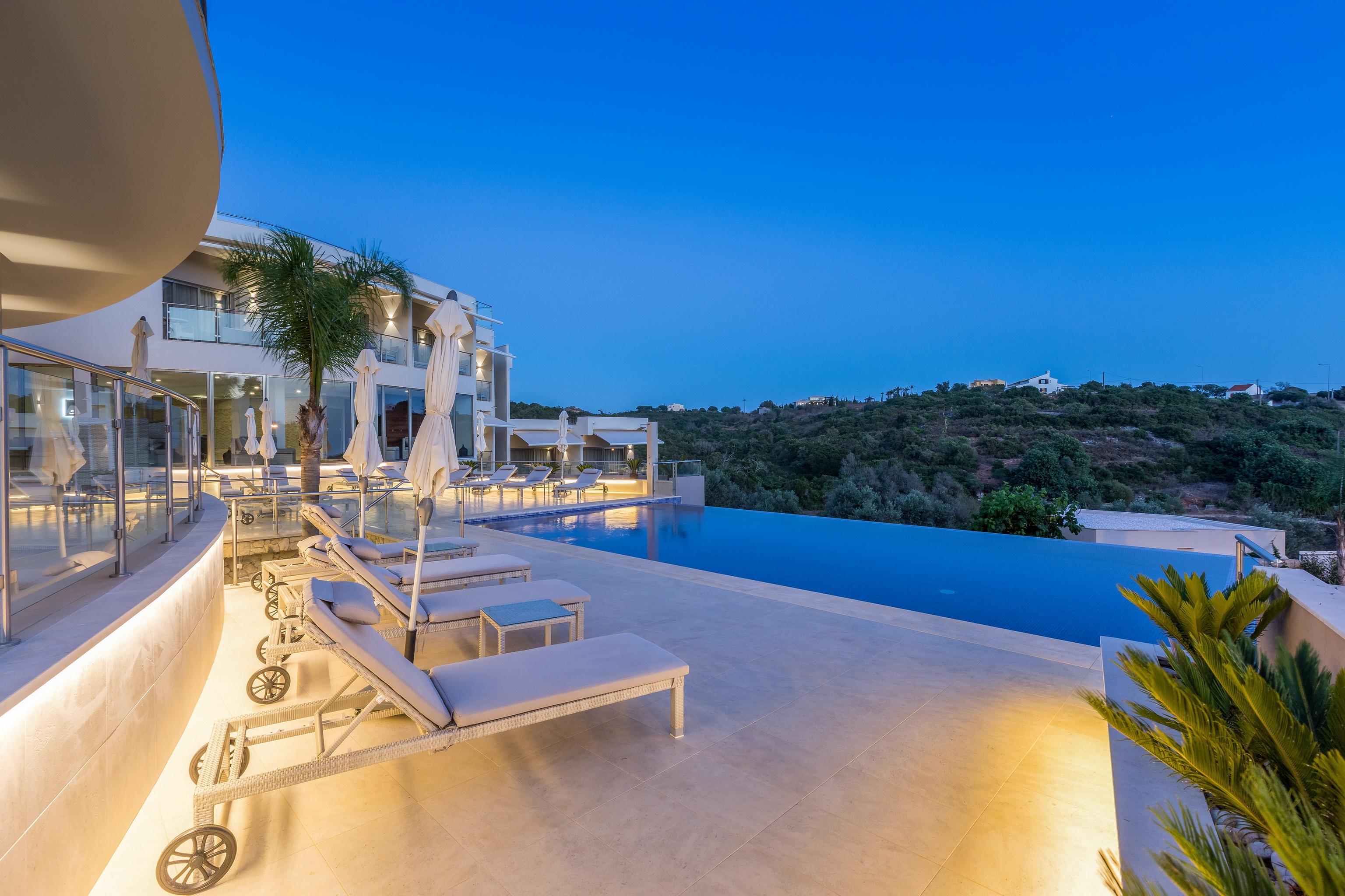 Hotel Caneiros Luxury House &