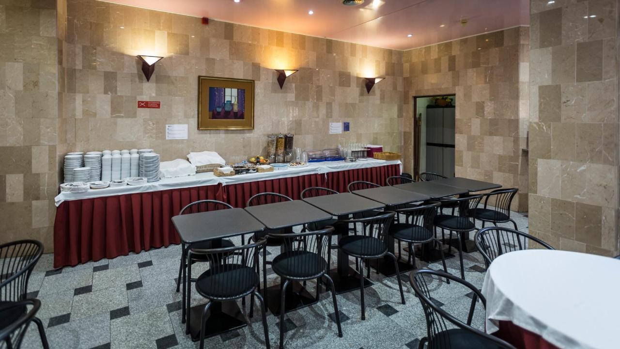 Hotel Arangues