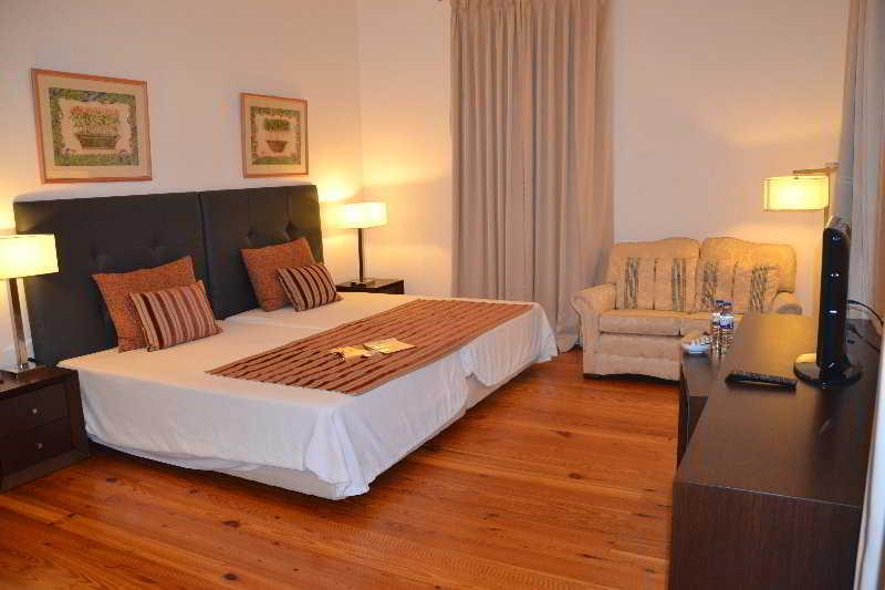 Arts In Conde Carvalhal Hotel 4*