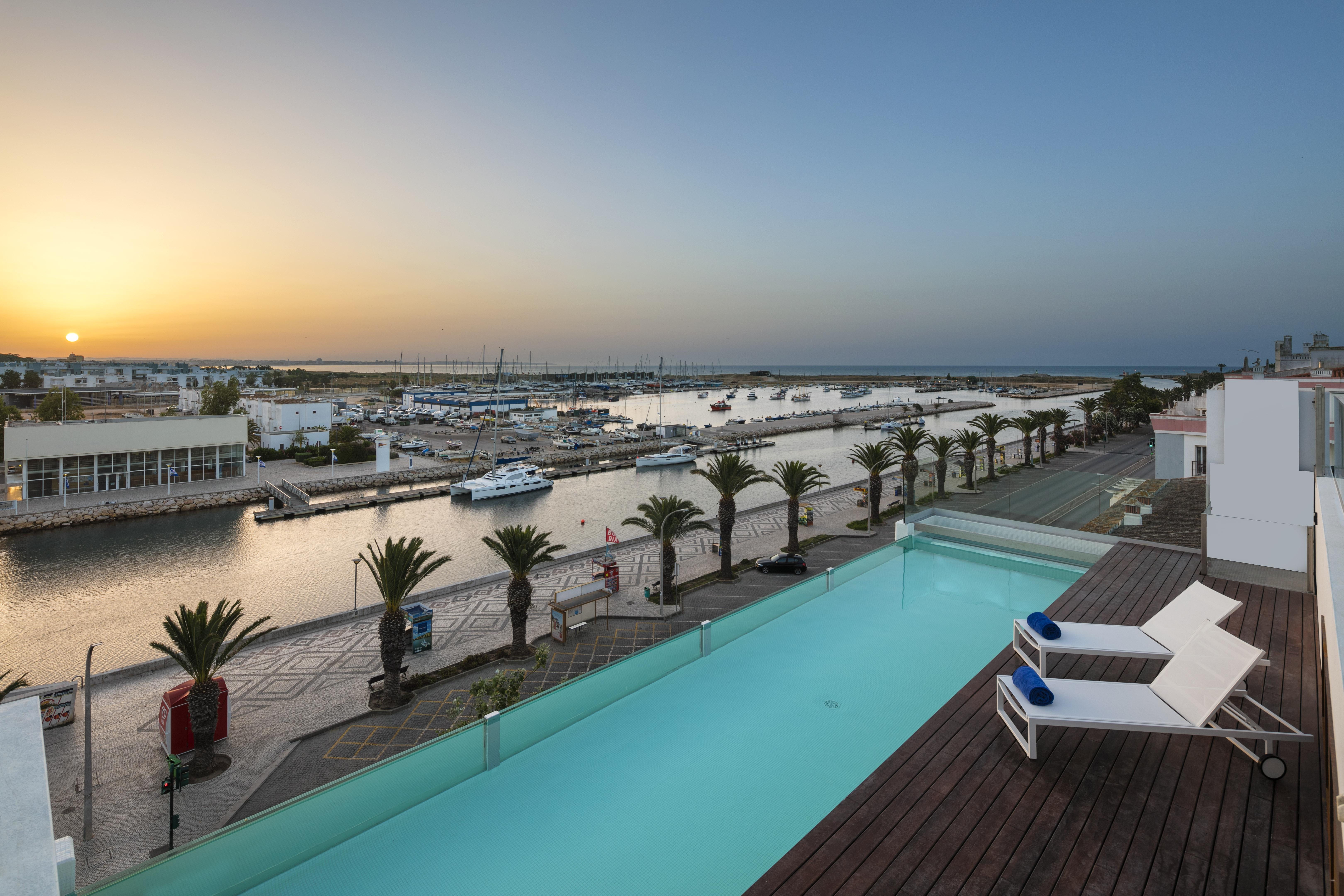 Hotel Avenida (adults Only)