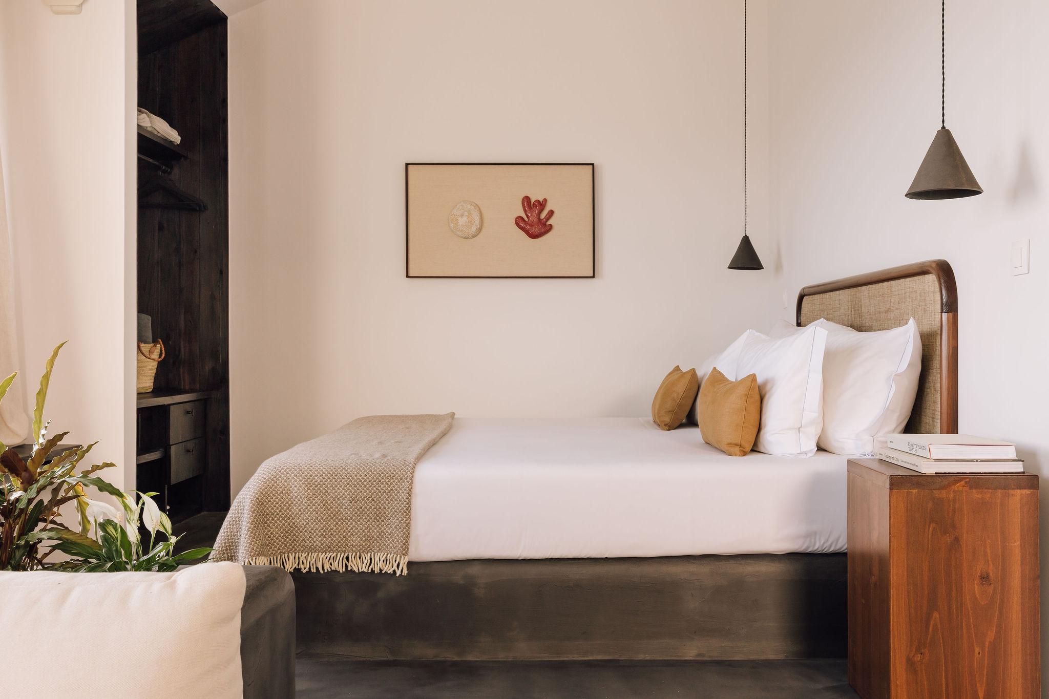 White Exclusive & Hotel 5*