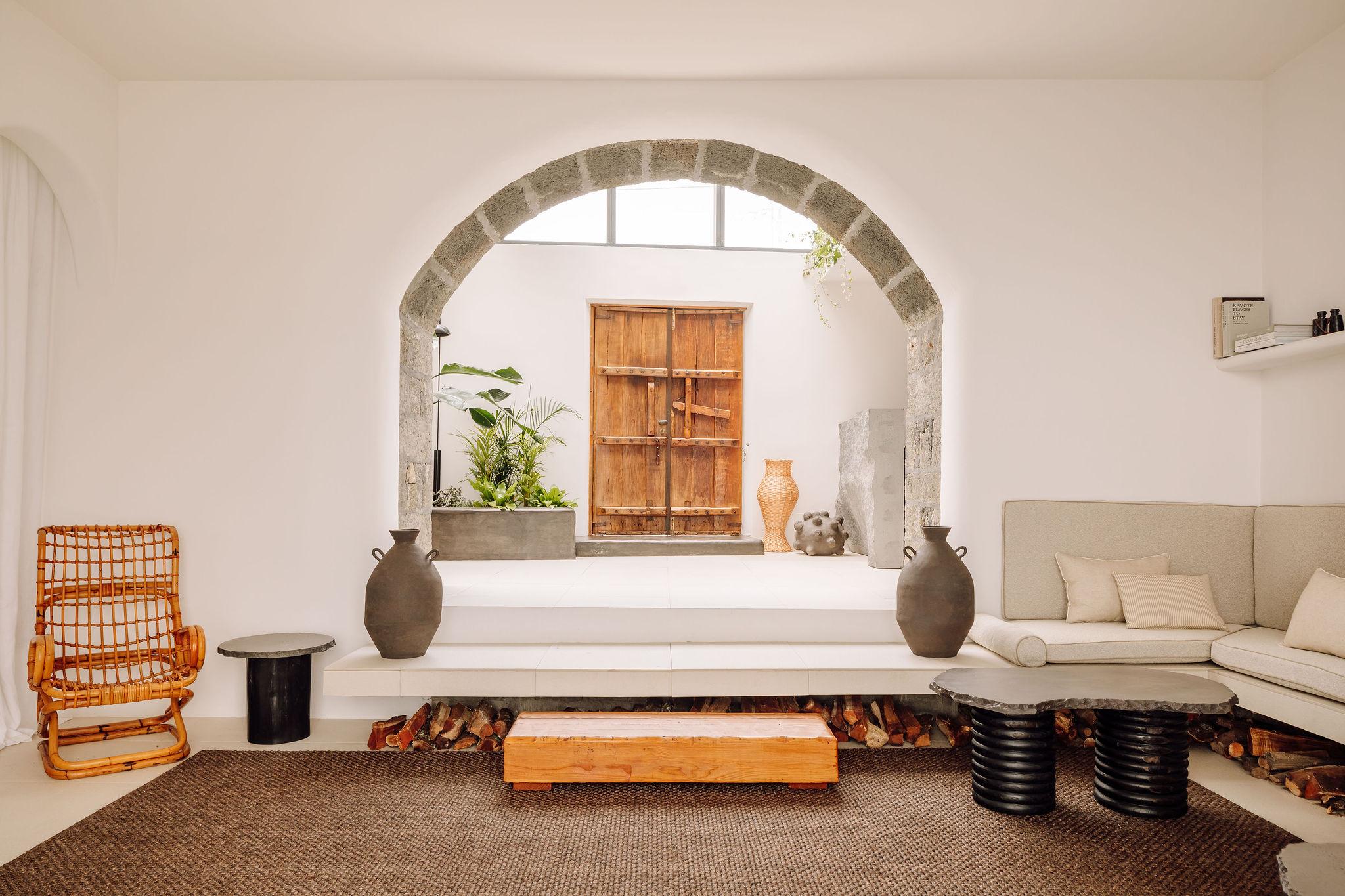 White Exclusive & Hotel 5*
