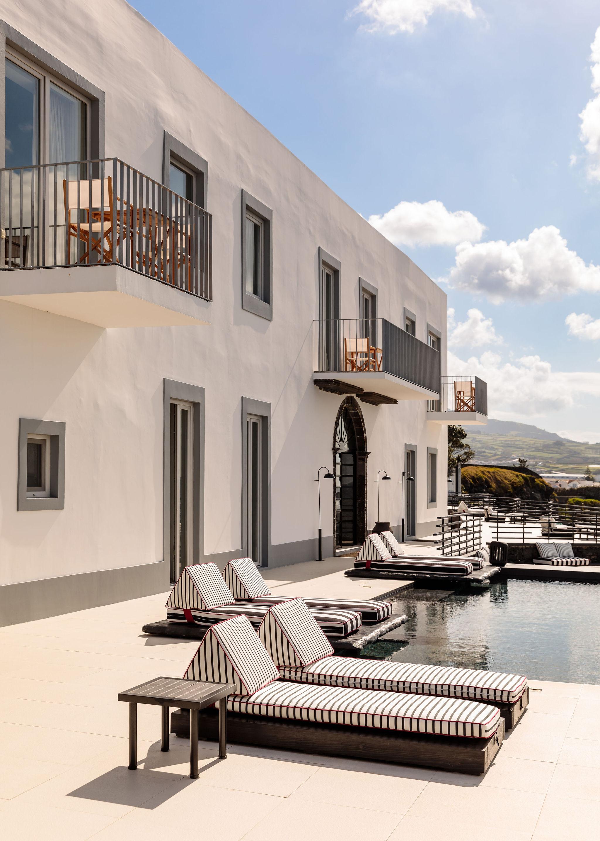 White Exclusive & Hotel Lagoa (Azores)