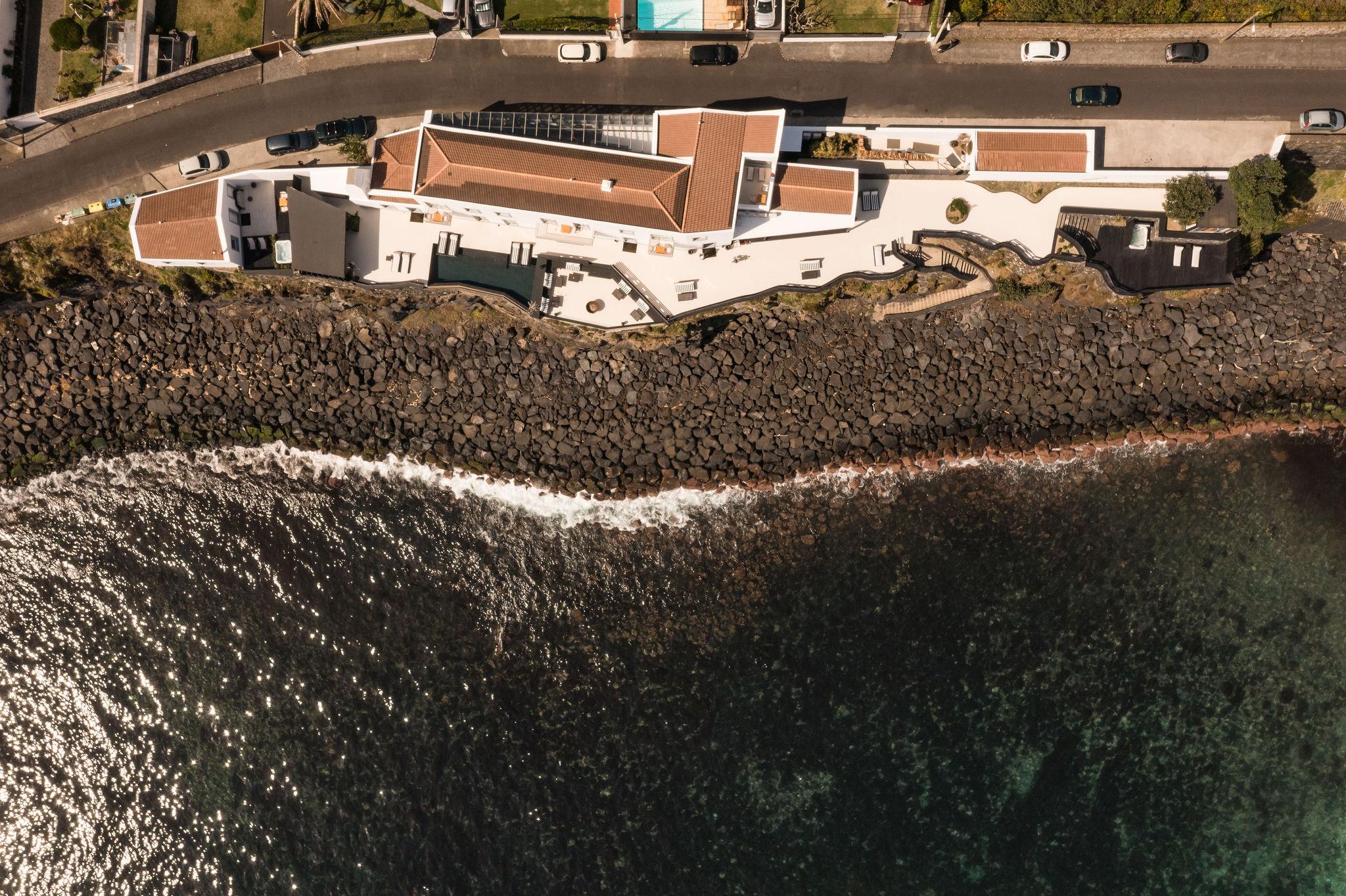 White Exclusive & Hotel Lagoa (Azores)