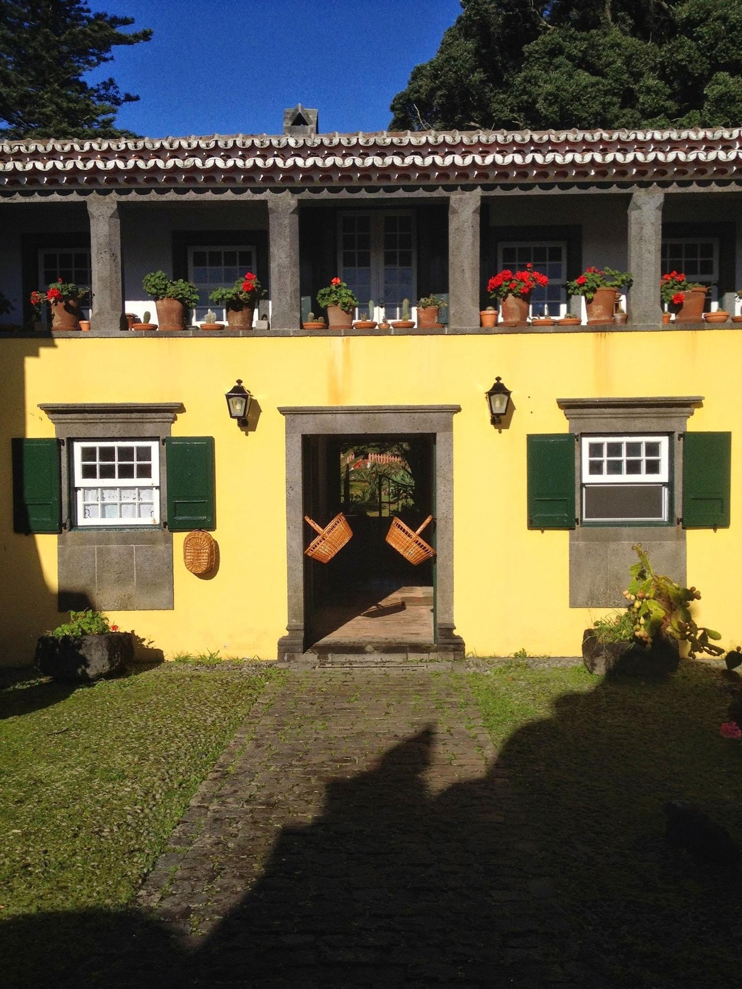 Casa - Turismo De Habitacao 4* Calhetas