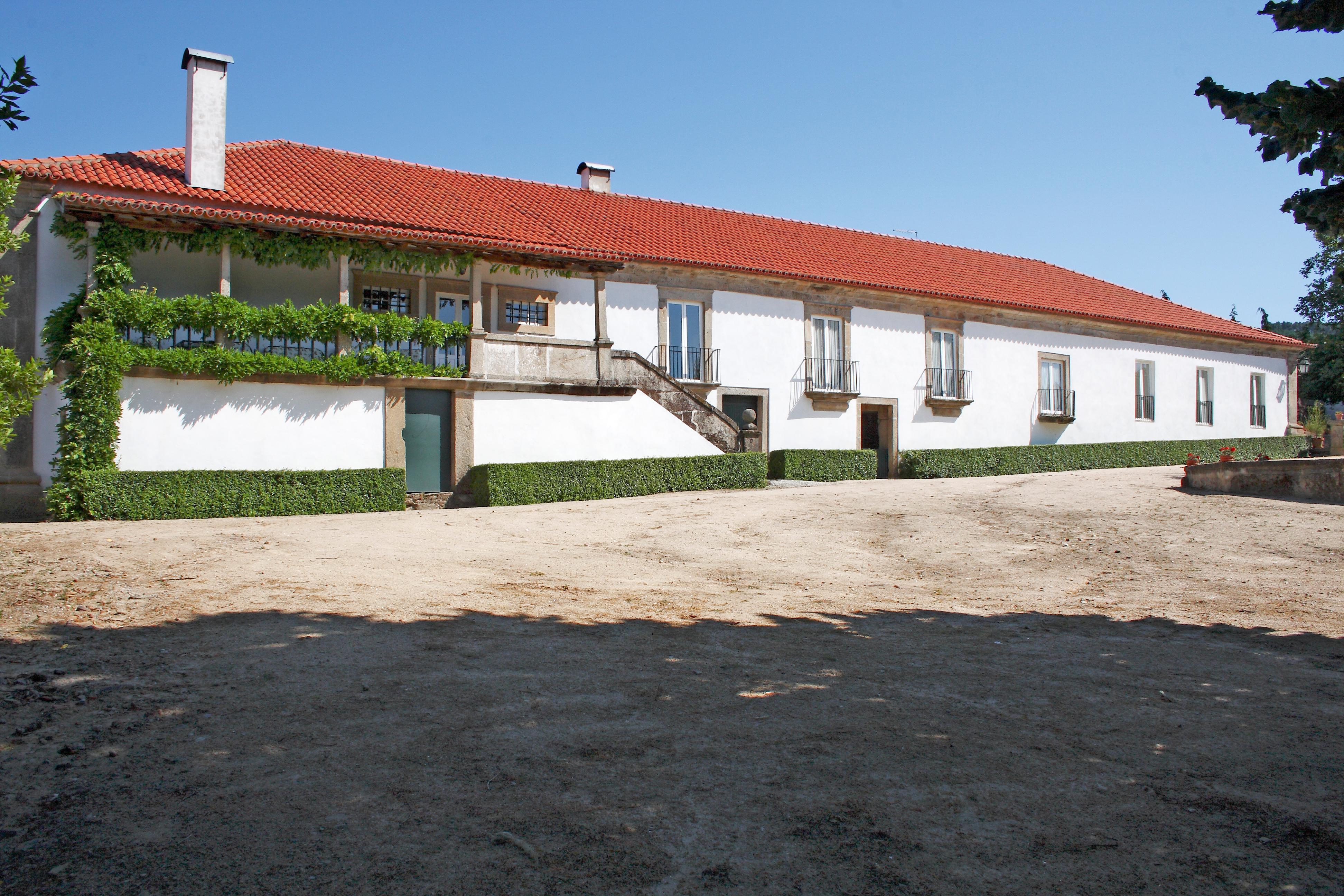 Casa De Vilarinho De S. Romao Guest house