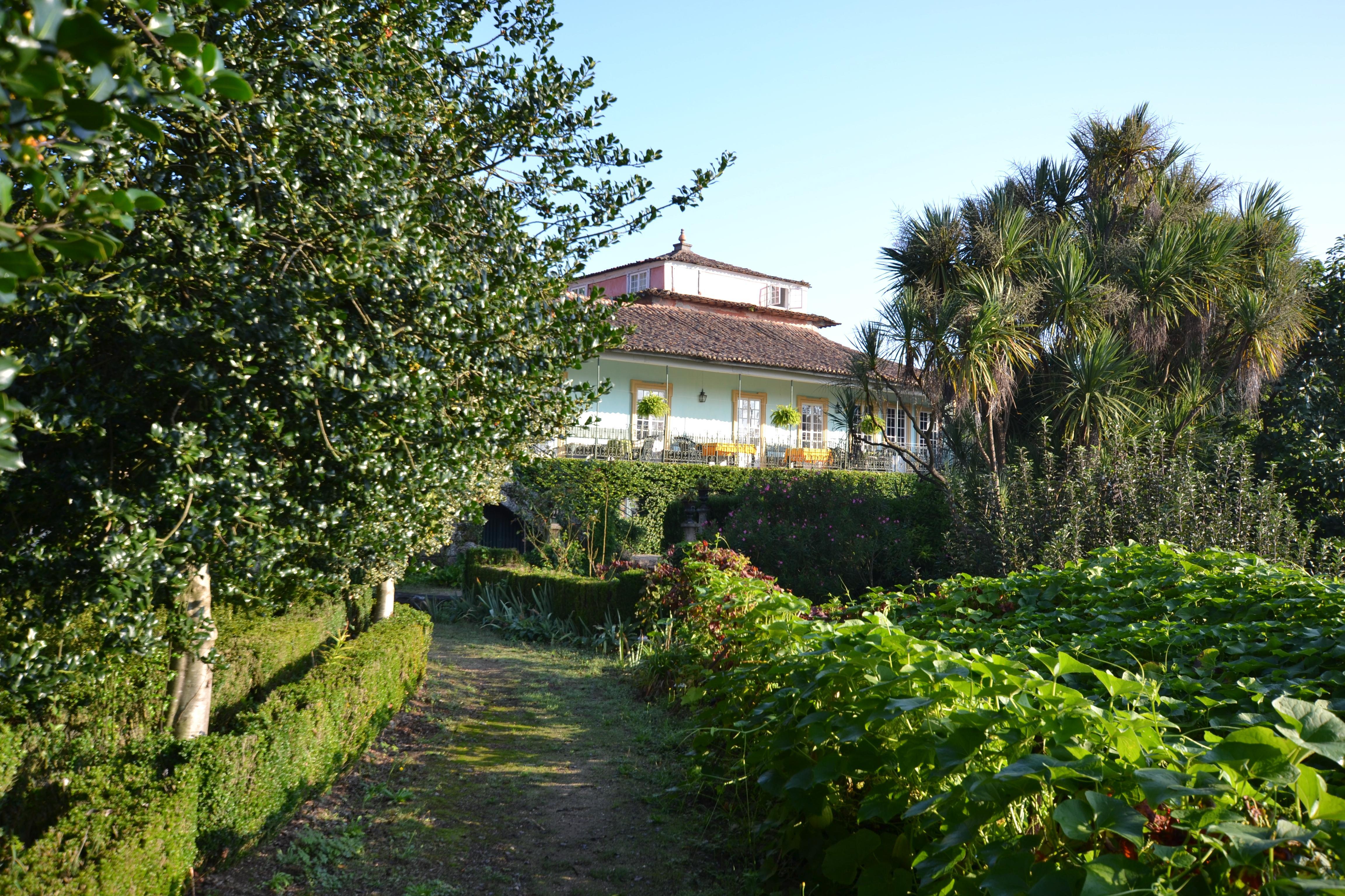 Guest house Casa De Sezim
