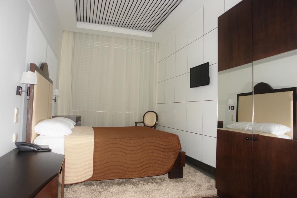 Universal 2* Porto