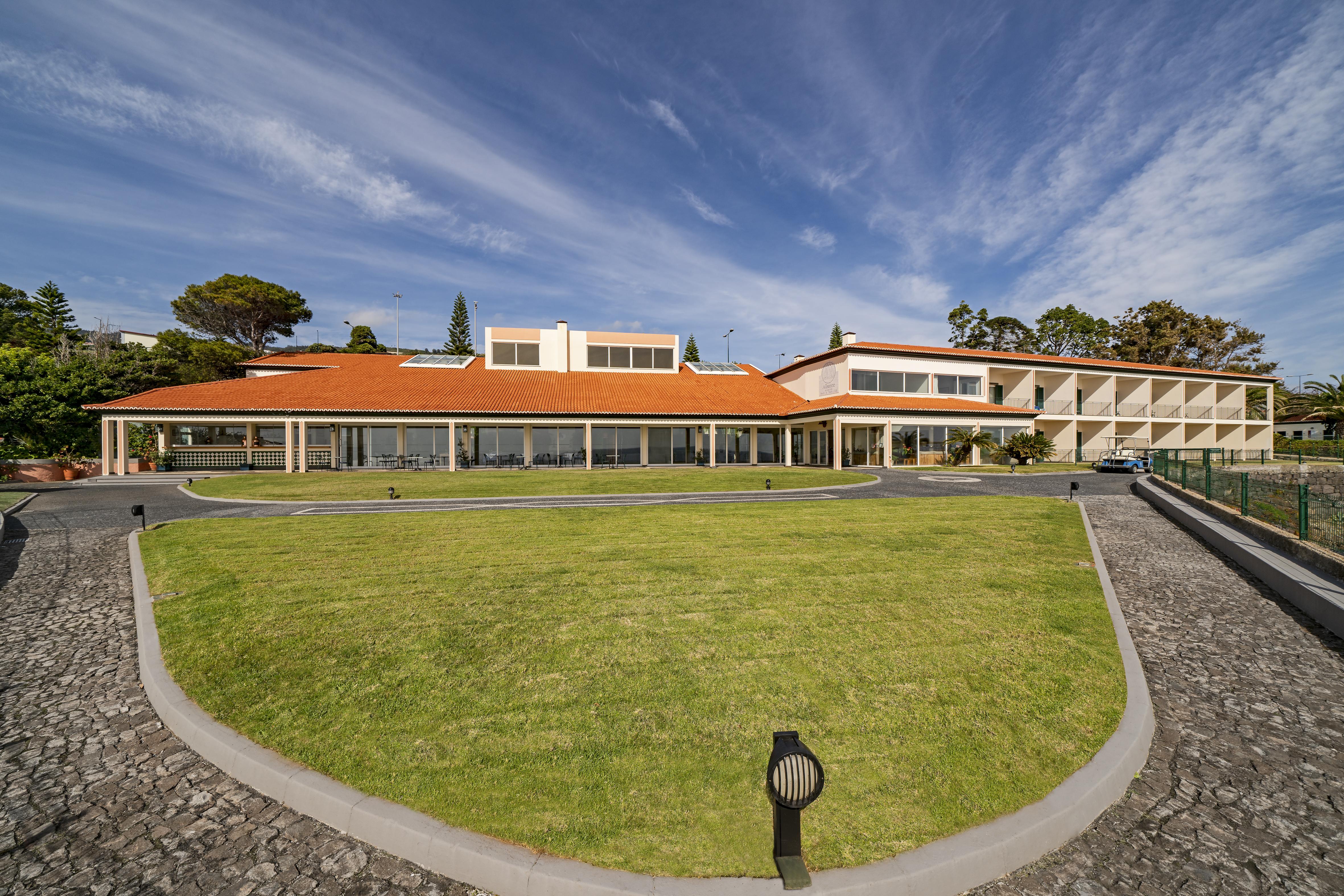 Albatroz & Yacht Club 5* Santa Cruz - Madeira