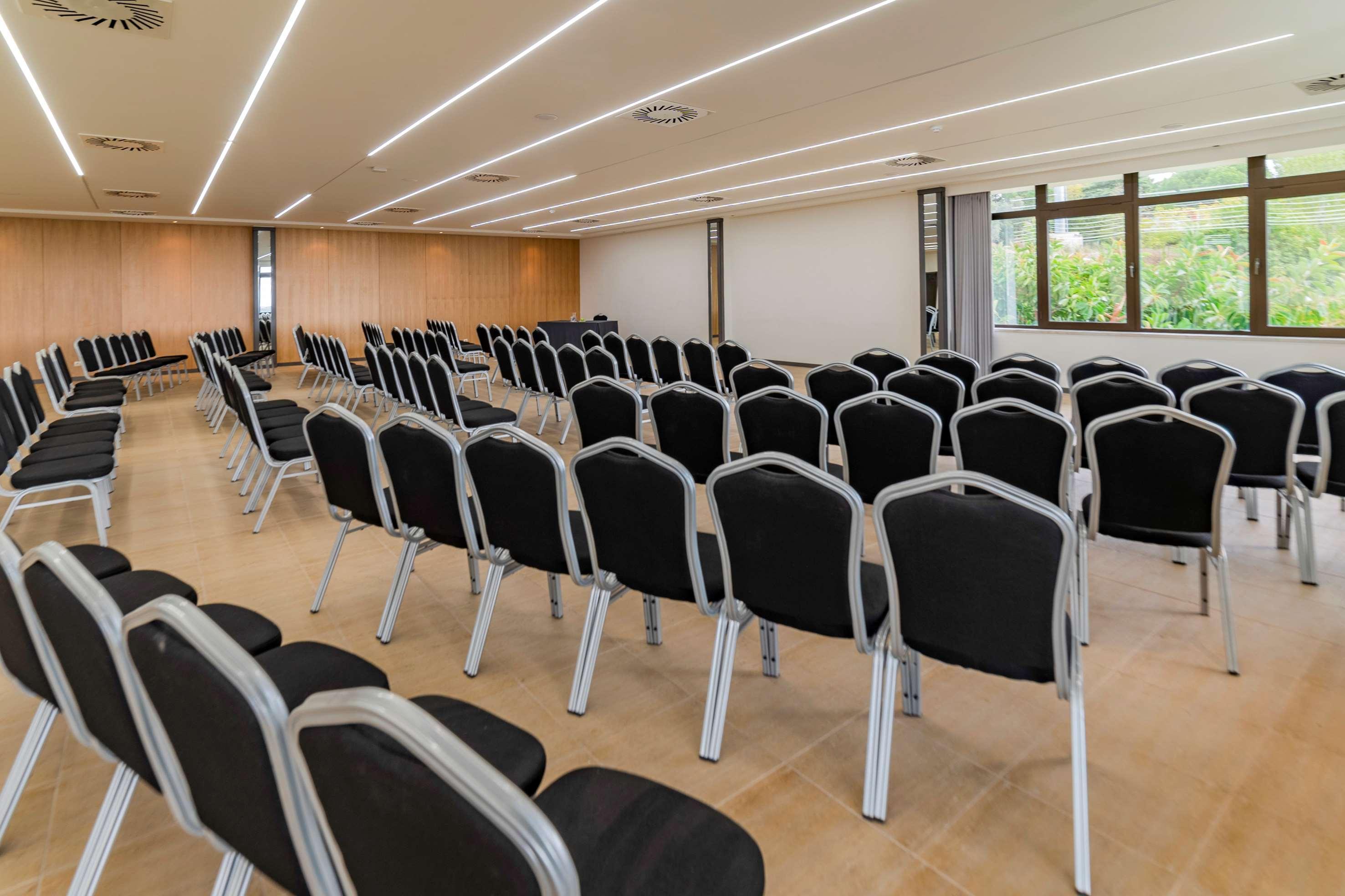 Melia Castelo Branco 4*