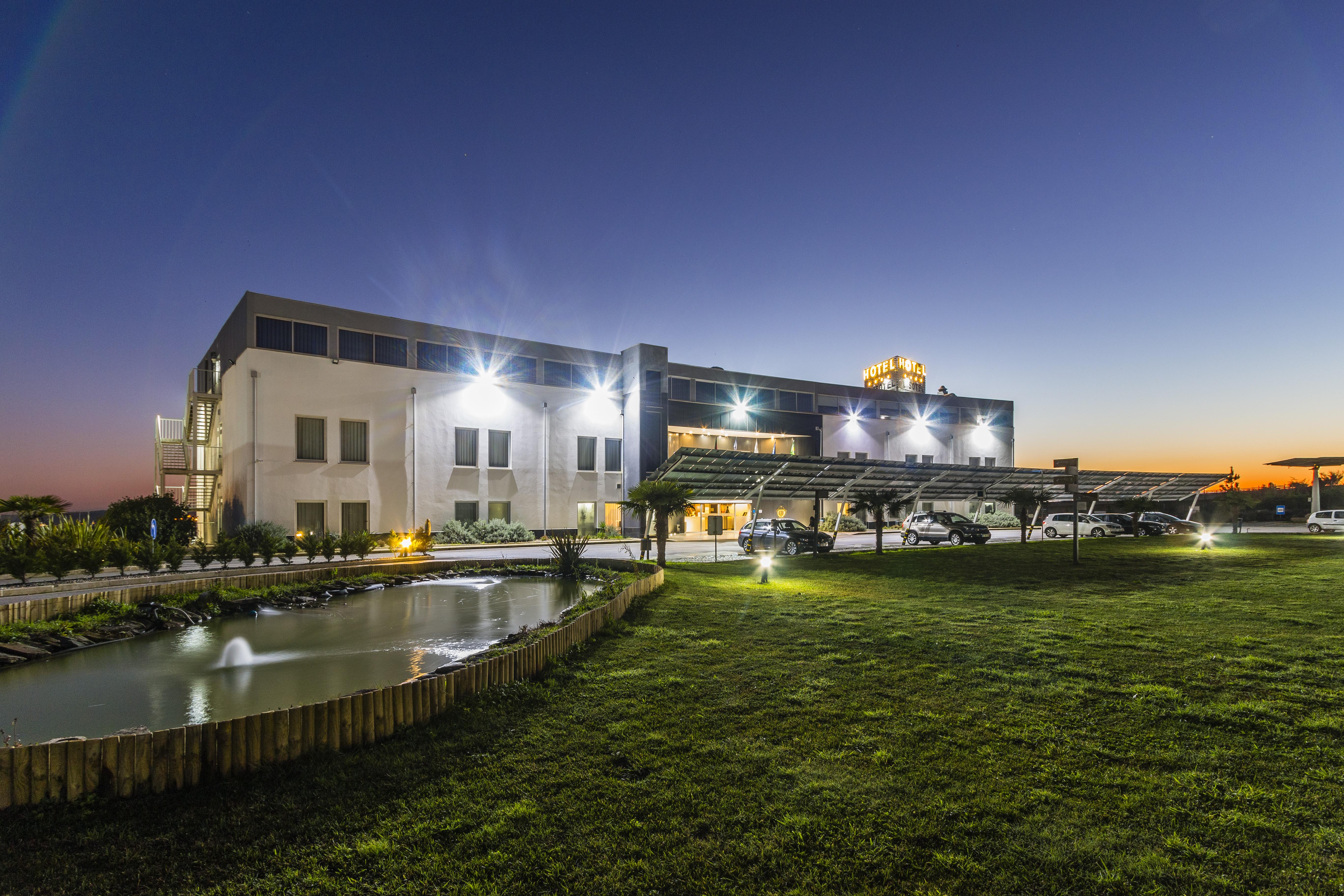 Hotel Lisotel - &