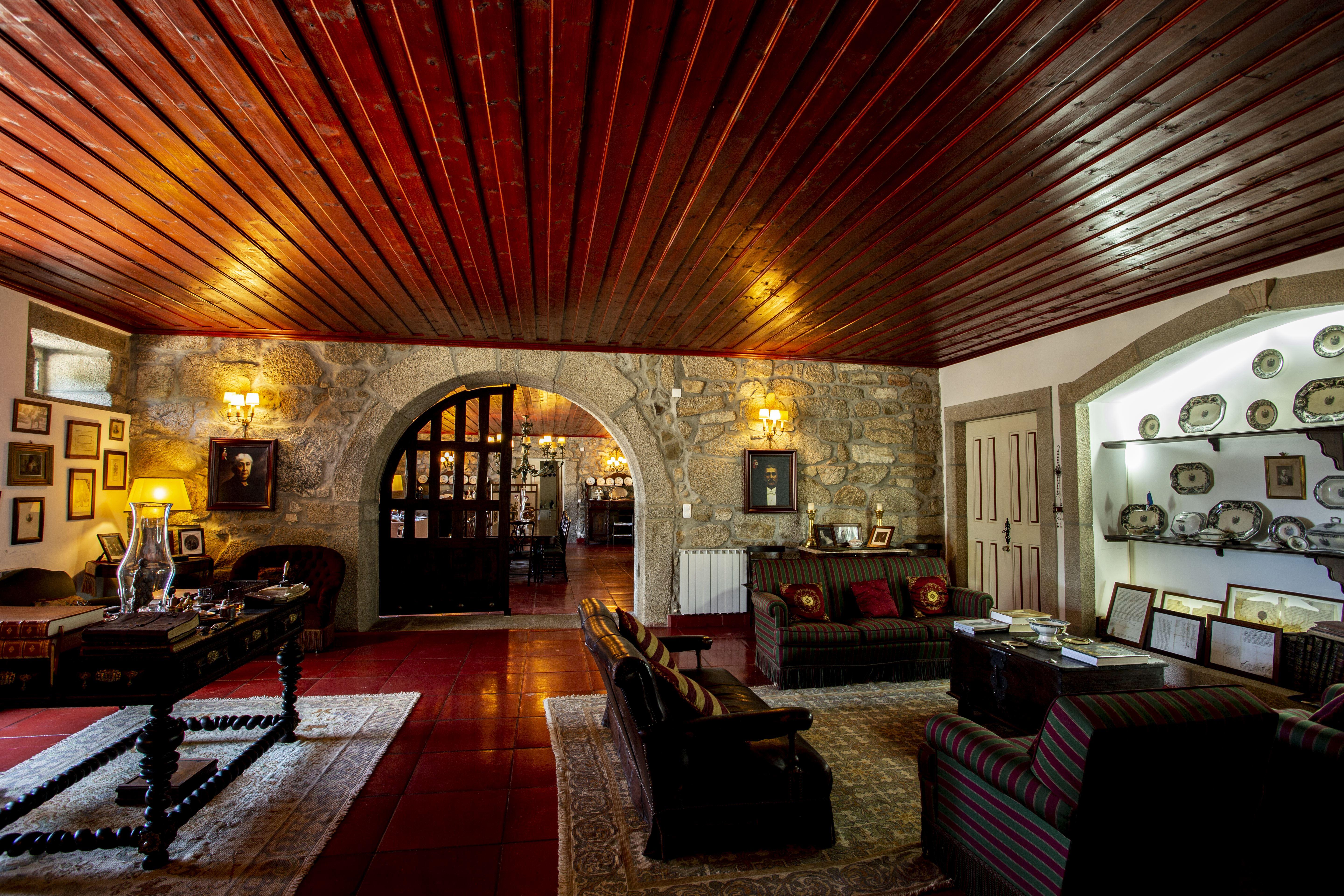 Casa Do Cimo 4*