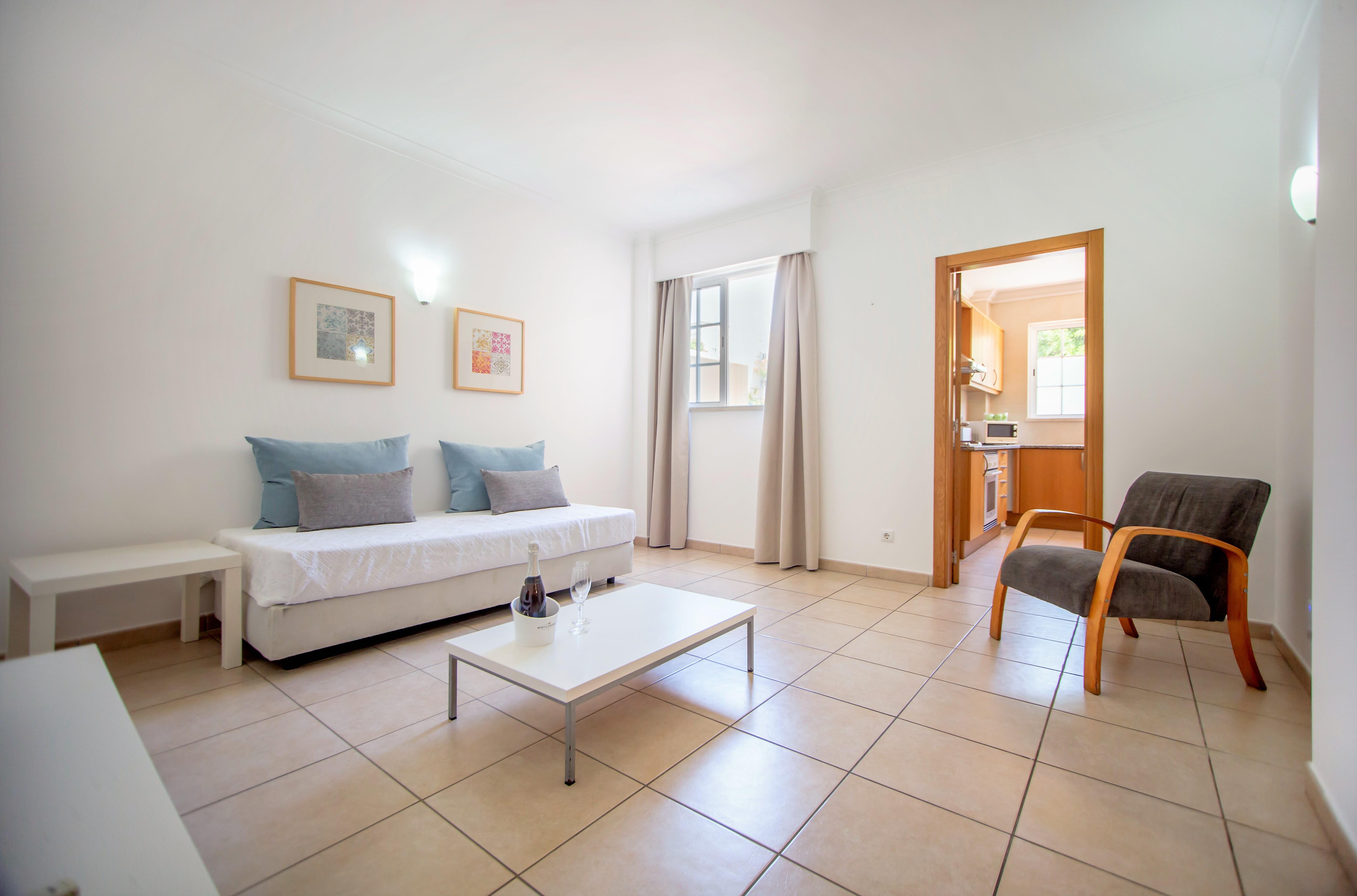 Aquamar Apartahotel