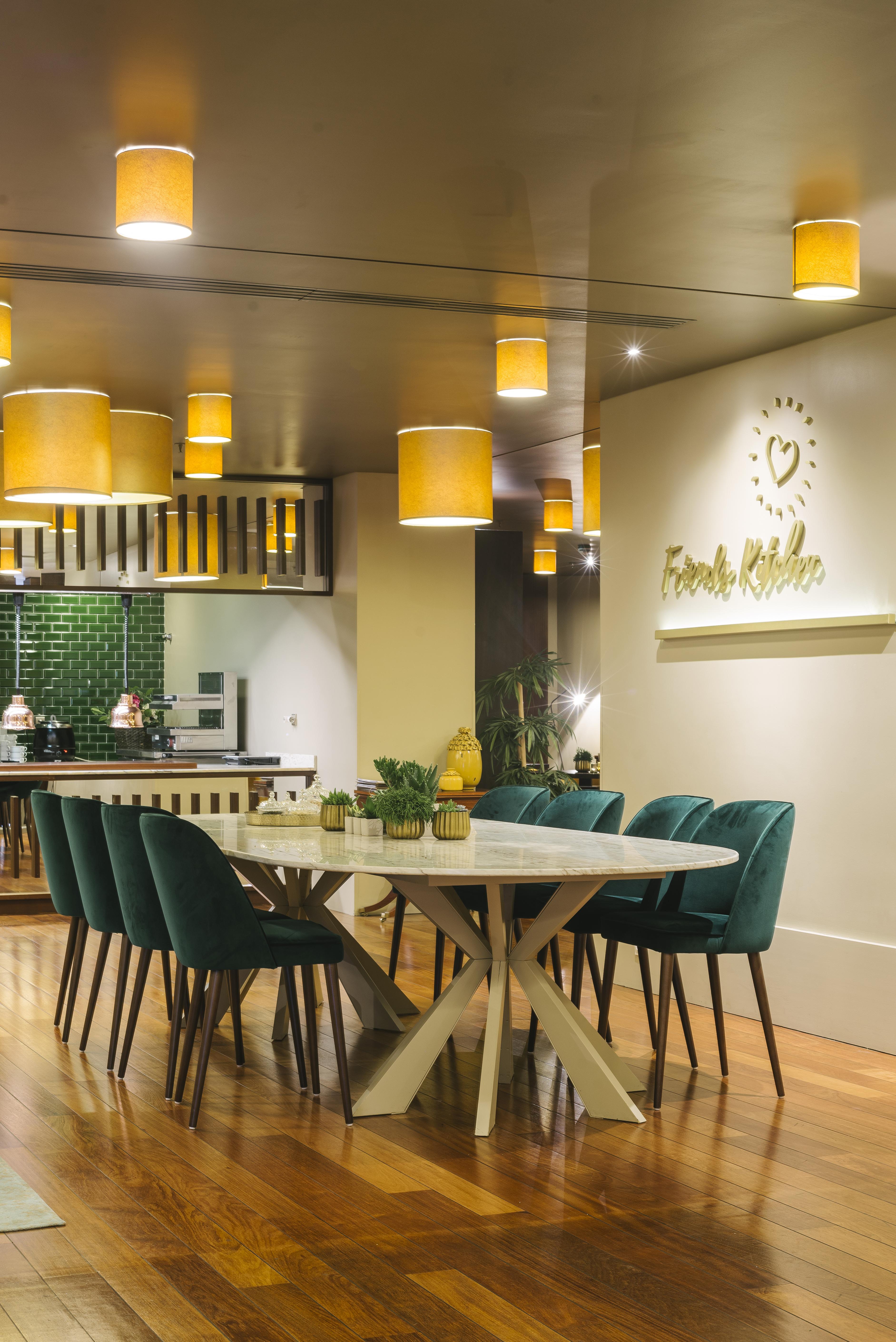 Gaia Apartahotel 4*
