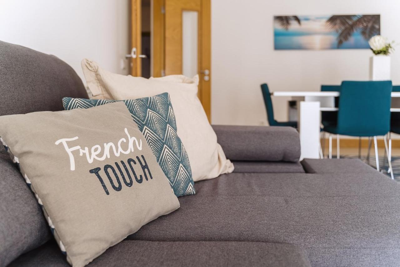 Apartment Farol Place