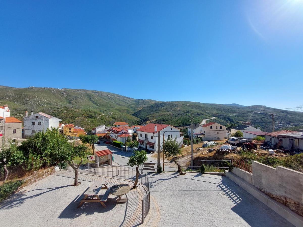 Miradouros Da Aldeia Apartment Sabugueiro (Guarda)