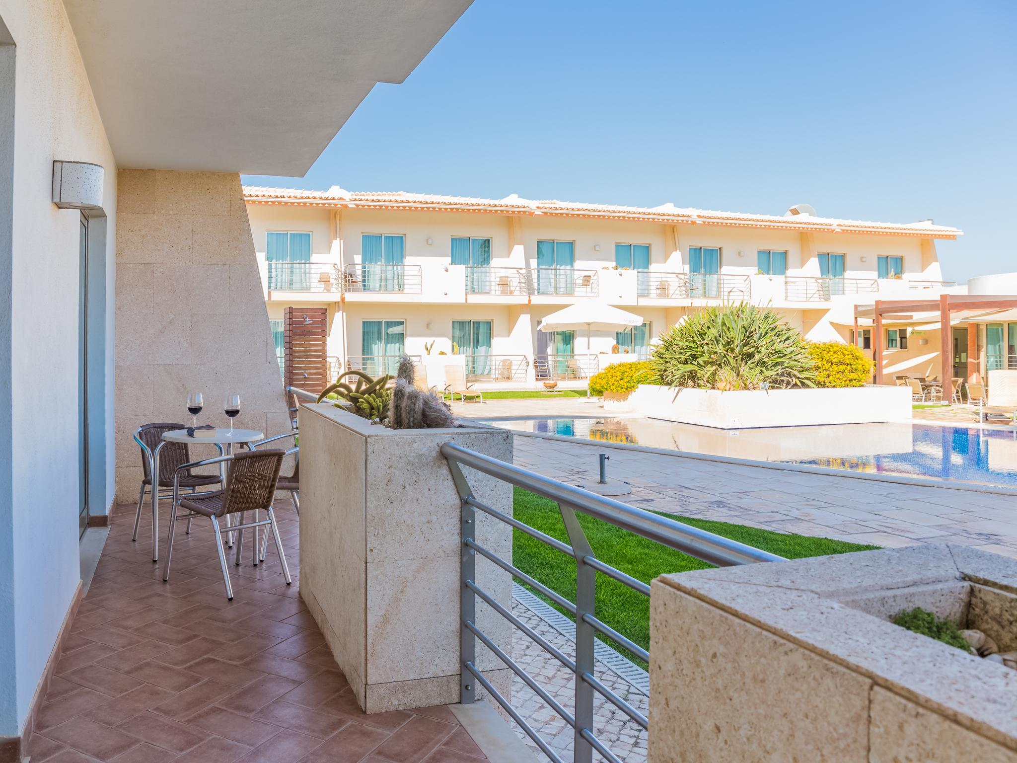 Pontalaia Turisticos Aparthotel 4*