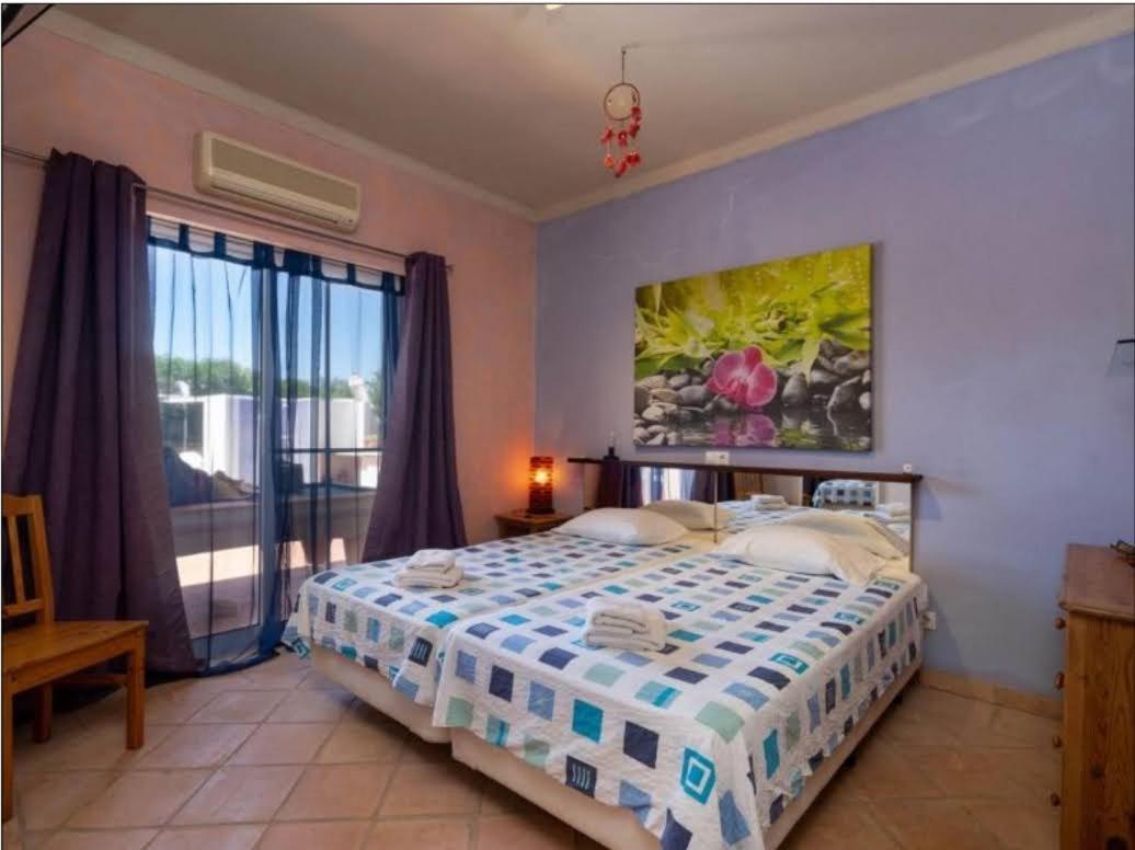 Oceanfront - 8 Rooms, 2 Kitchens With Pool, Billiard Table And Beach-volleyball Court * Carvoeiro (Lagoa)