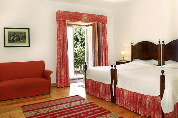 Casa De Vilarinho De S. Romao Guest house
