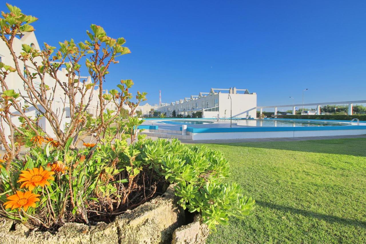Holiday home Pool & Tennis House