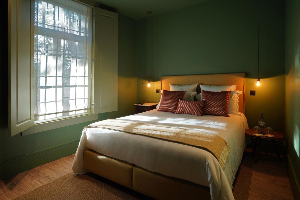 The Grove Country house