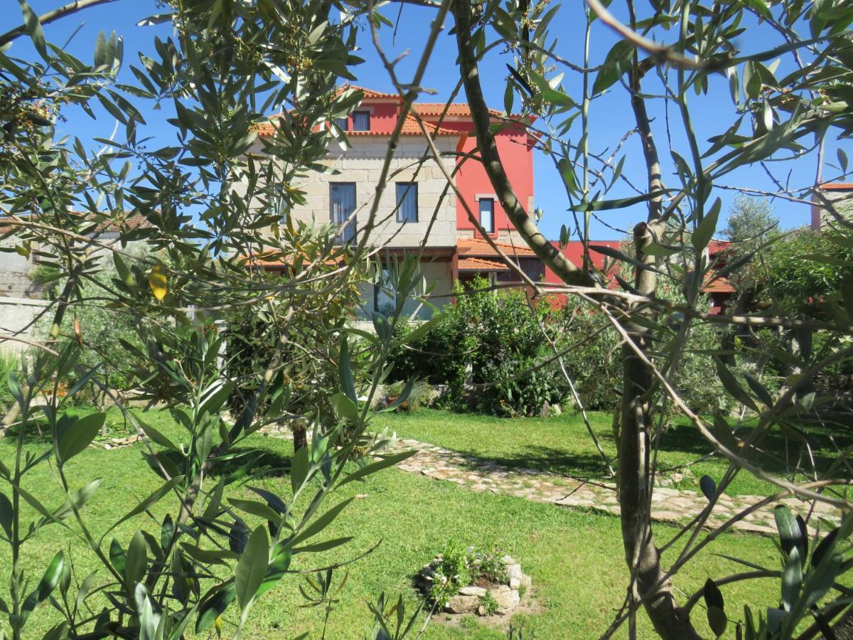 Solar Dos Alperces - Serra Da Estrela - Turismo De Aldeia Bed & Breakfast