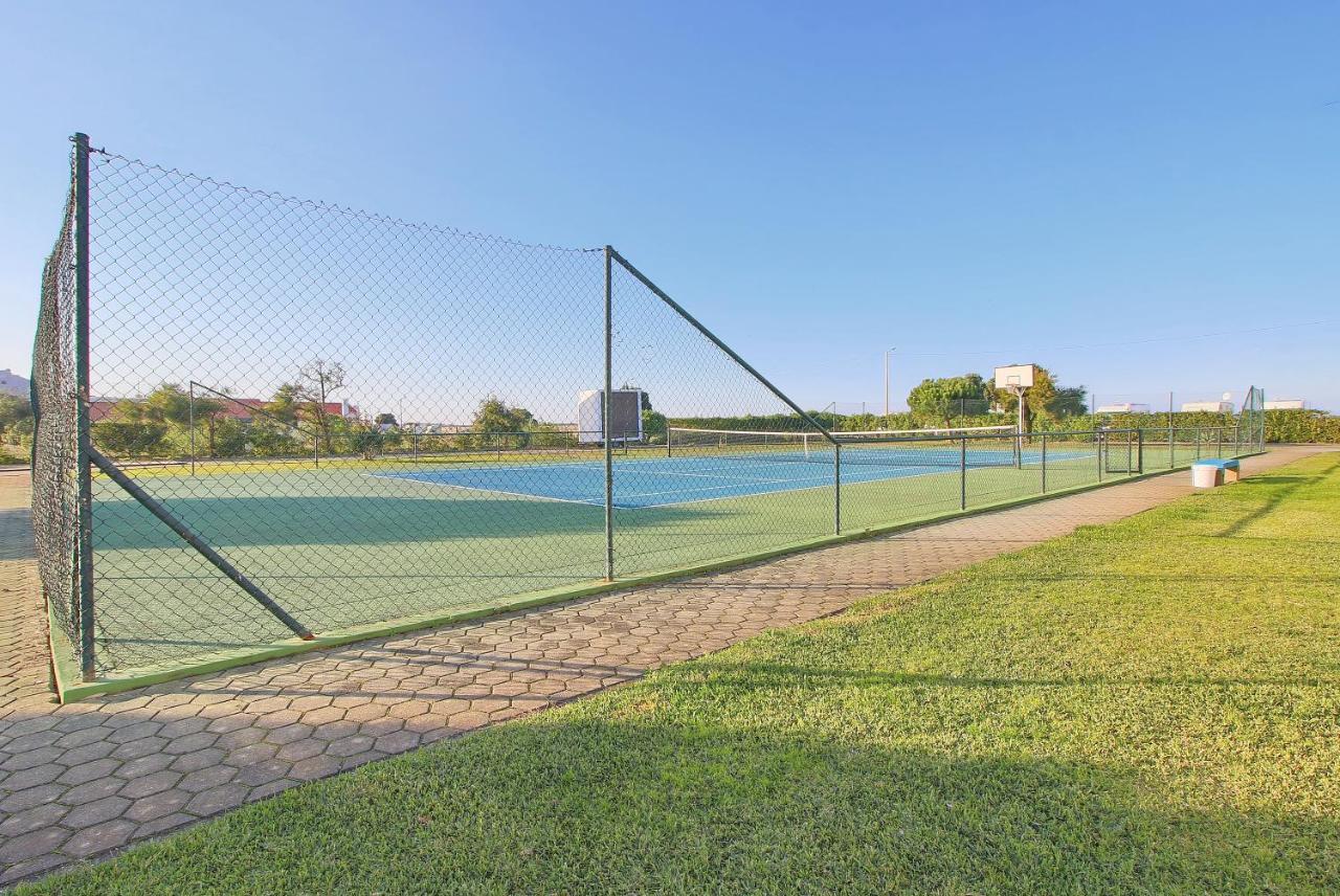 Holiday home Pool & Tennis House