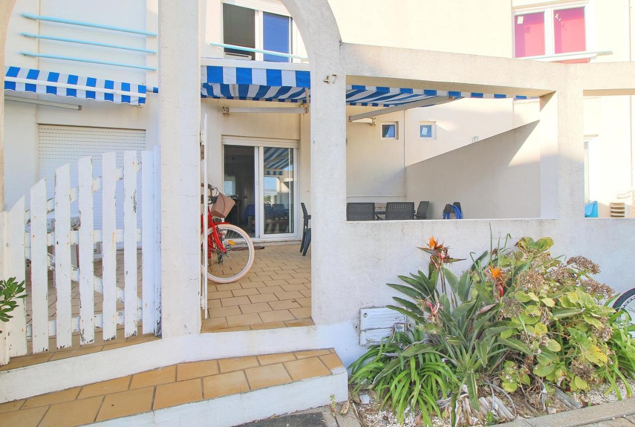 Holiday home Pool & Tennis House