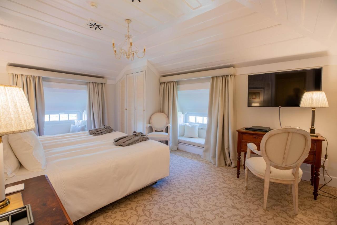 Vintage Hotel
