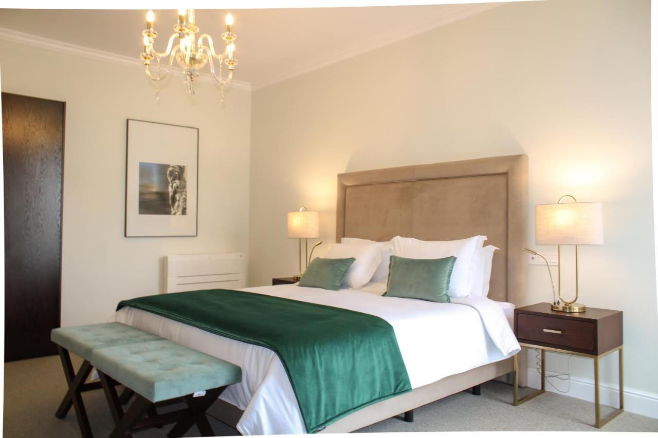 Palace Hotel *