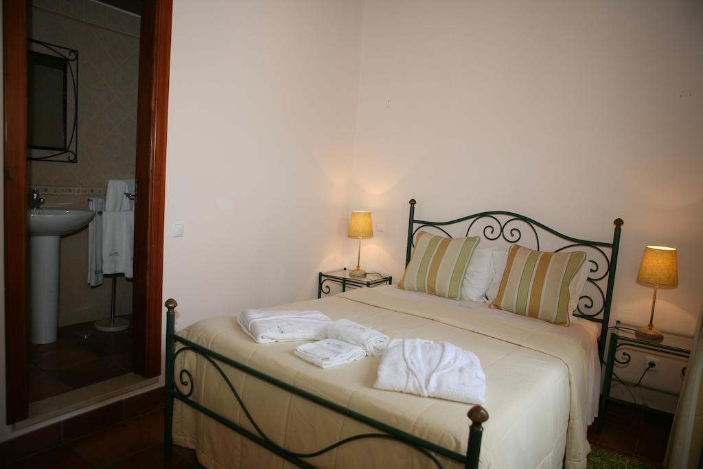 Bed & Breakfast Casa Antiga 3*