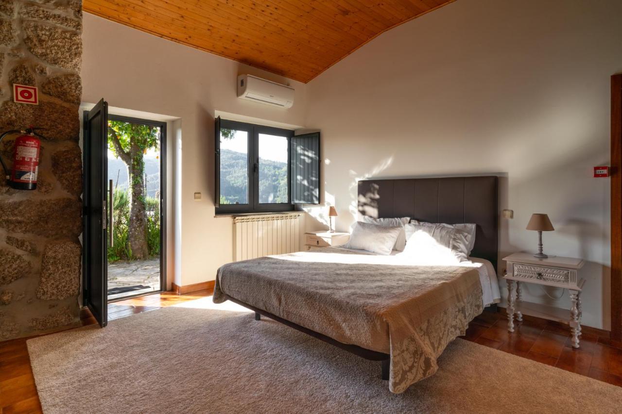 Quinta De Calvelos Farm stay
