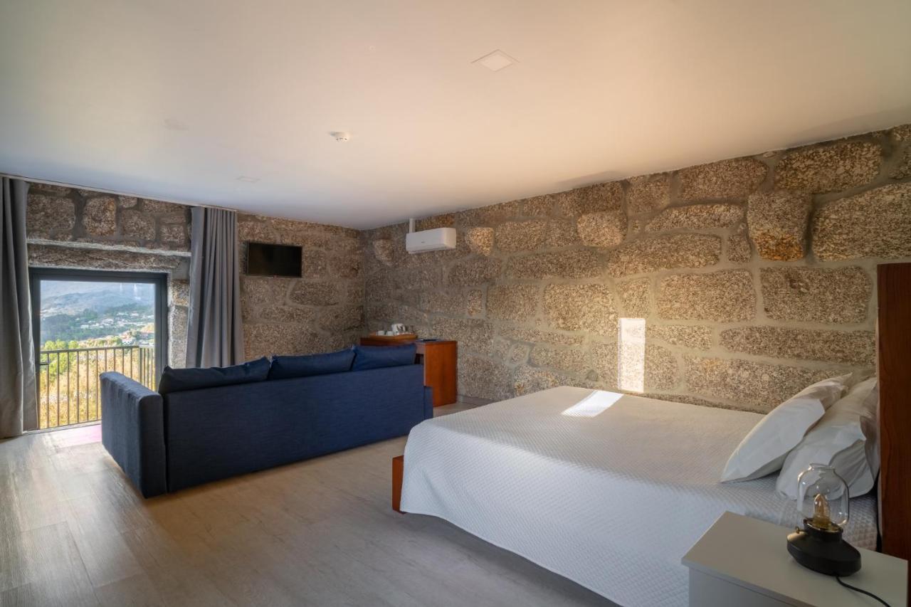 Quinta De Calvelos Farm stay *