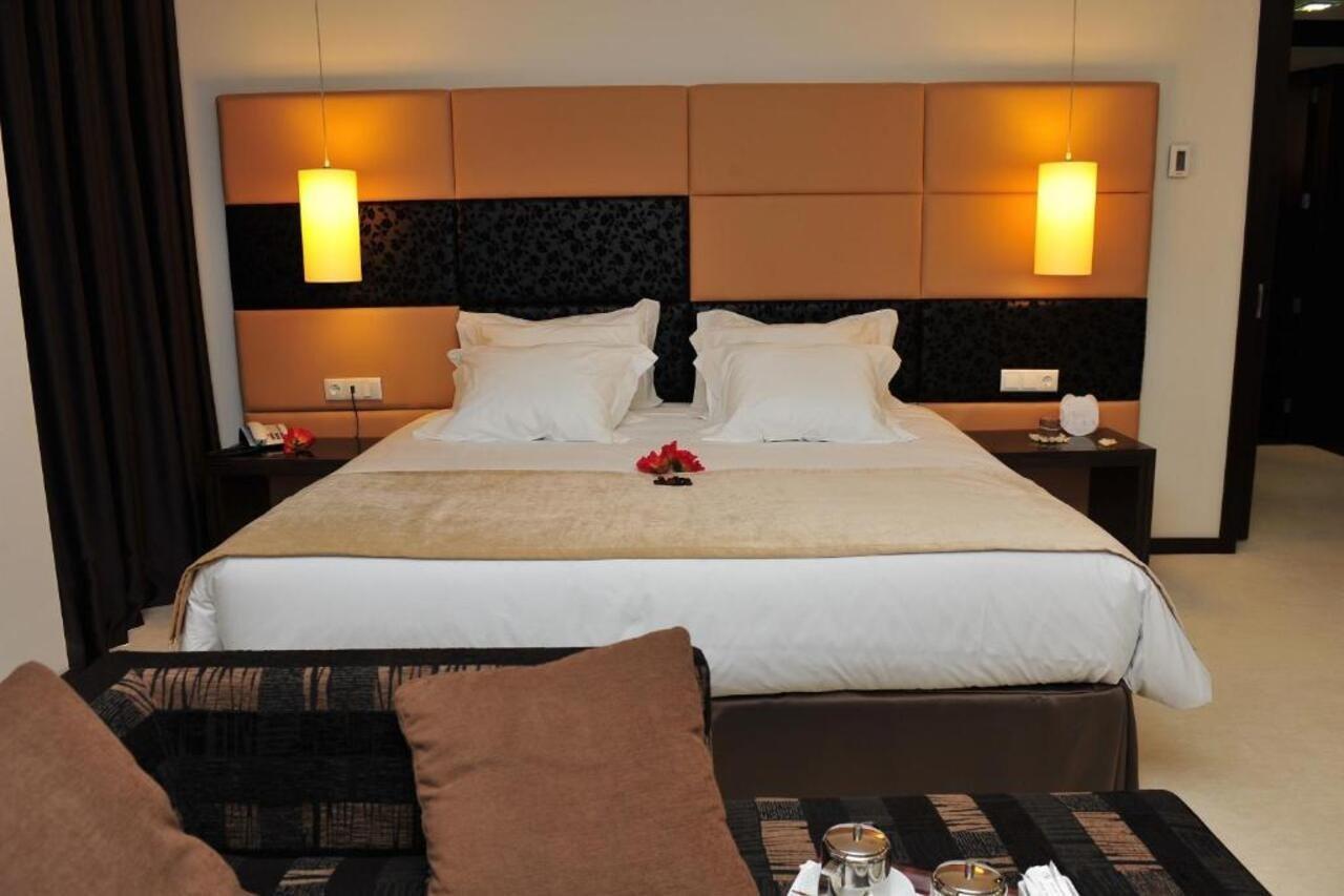 Hotel Axis Porto Business & 4*