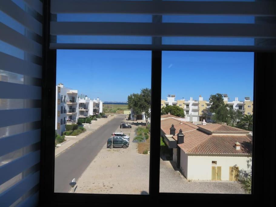Casa Happiness, Swimming Pool, Fast Wifi, Parking * Lagos