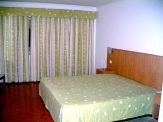 Santa Cruz Hotel Silveira (Lisbon)