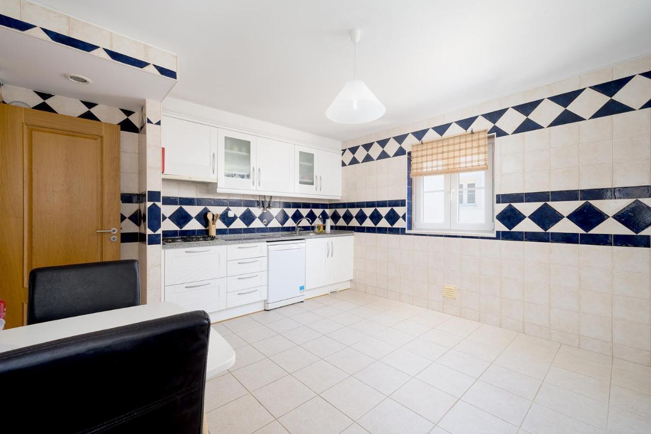 Traditional Seaside Tavira Apartment