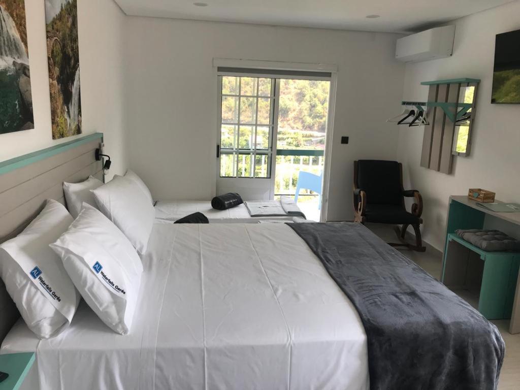 Bed & Breakfast Waterfalls Al Geres