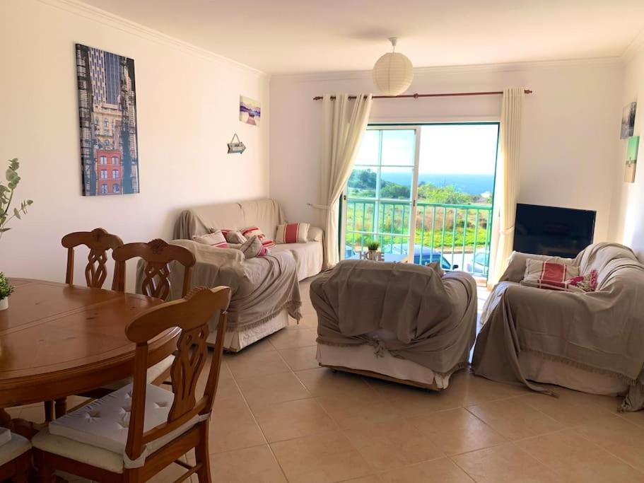 Casa Da 5 - St 2 Bedrooms , Amazing Sea View , Pool , Wifi Luz