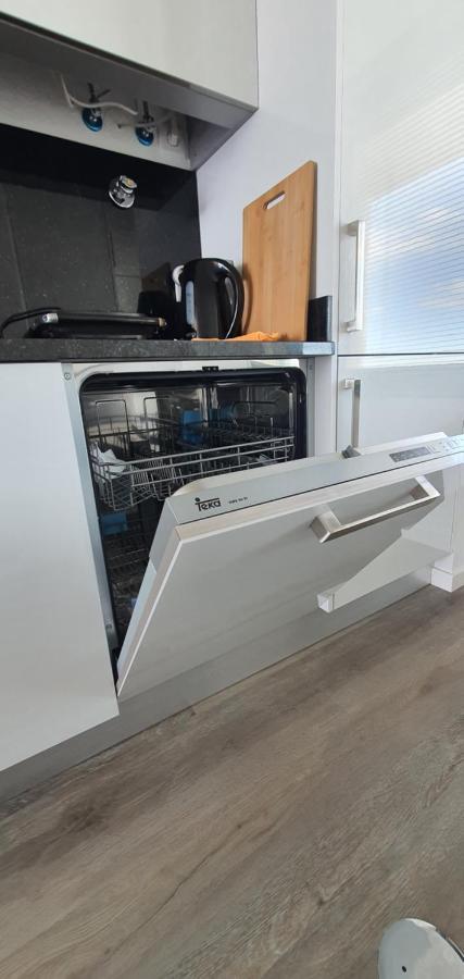 Apartment T2-5m Aeroporto Cr7