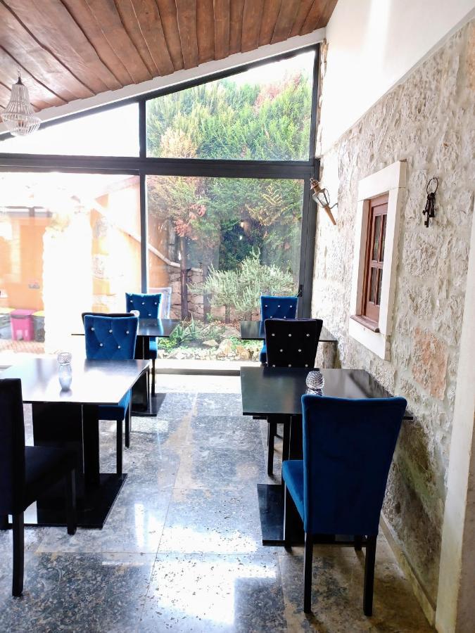 Refúgio Artes Bed and breakfast Porto de Mós