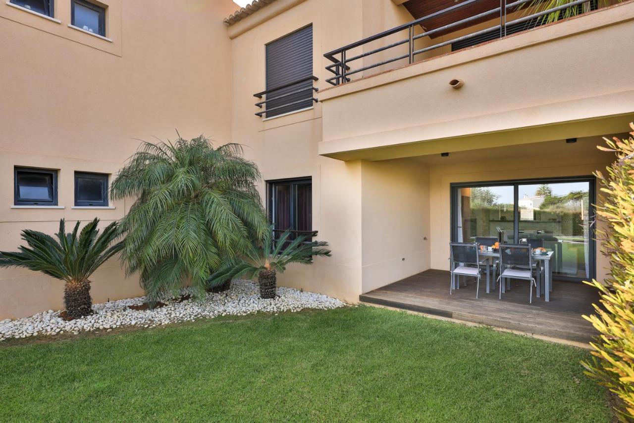 Apartment Coolhouses Algarve, 2 Bed Elegant Flat, Private Pool & Garden, Facilities, Mar Da 19 *