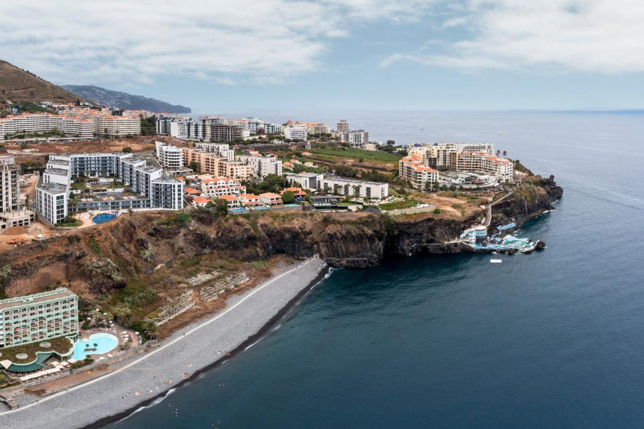 Madeira Palace I By An Island Funchal (Madeira)