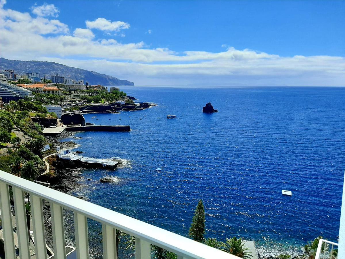 Superb Sea View Flat In Appartement